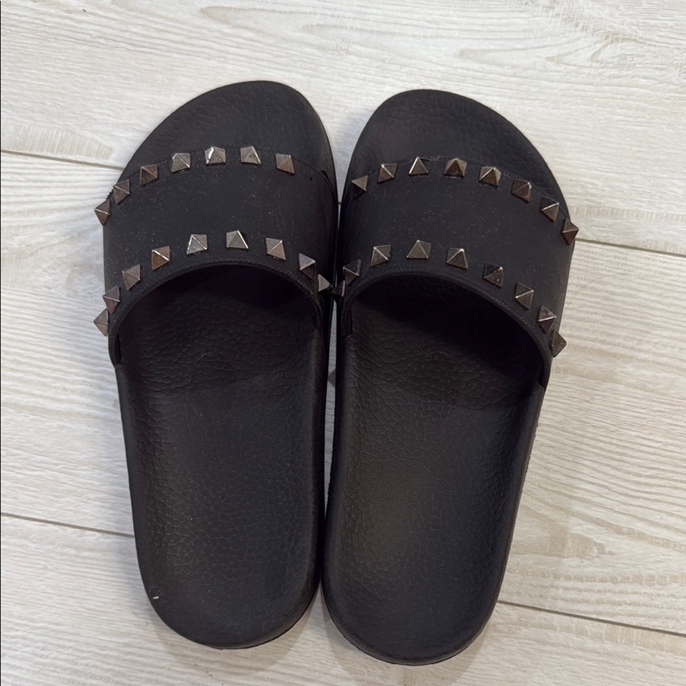 Valentino Rockstud rubber sandals